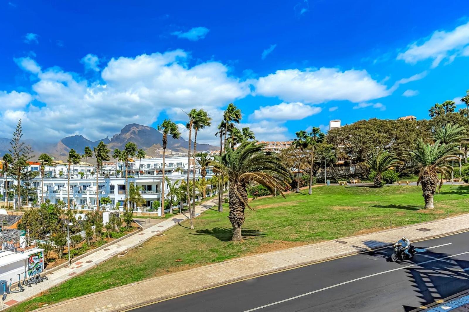 Apartment On Pinta Beach Costa Adeje  Exterior foto